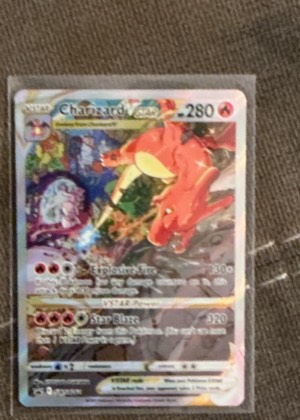 Charizard VSTAR (Secret), graded 7.5
