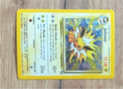Jolteon (4), graded 5.0