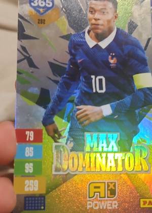 Kylian Mbappé, graded 7.5