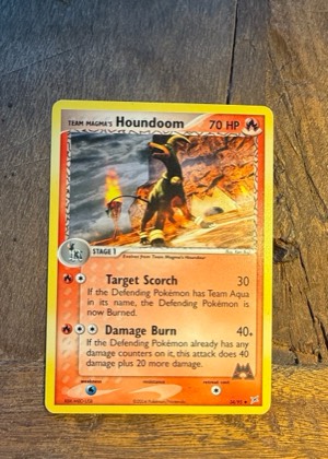 Team Magma's Houndoom, graded 8.0
