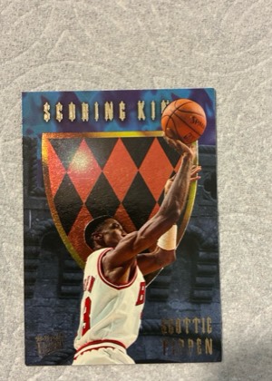 1995-96 Fleer Ultra Scoring Kings Scottie Pippen, graded 7.5