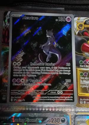 Mewtwo - 052 graded 8.5