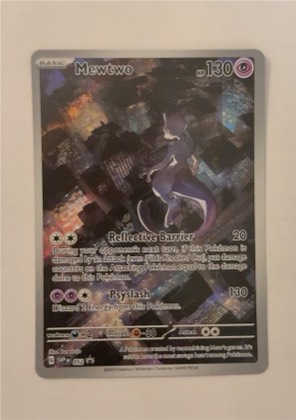 Mewtwo - 052 graded 8.5
