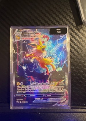 Jolteon VMAX, graded 9.0