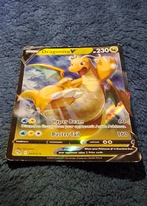 Dragonite V, graded 8.0