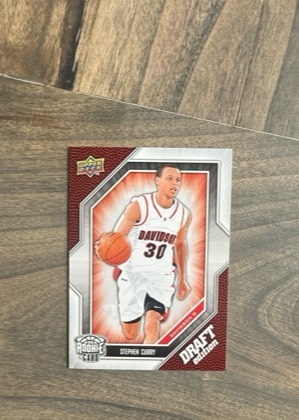 Stephen Curry, graded 7.5