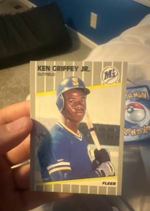 Ken Griffey Jr. graded 8