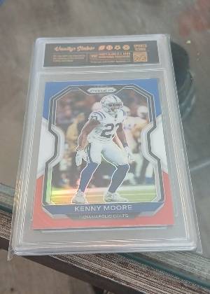 Kenny Moore, graded 9.0