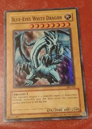 Blue-Eyes White Dragon graded 7
