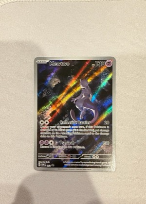 Mewtwo - 052, graded 9.0