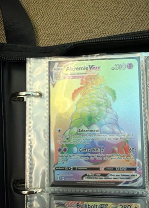 Alcremie VMAX (Secret), graded 9.0
