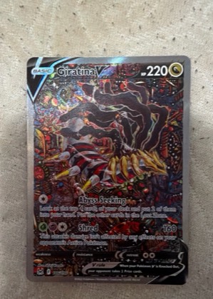 Giratina V (Alternate Full Art) graded 9