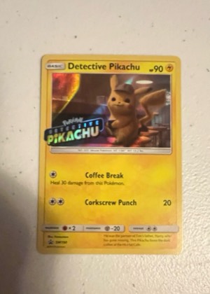 Detective Pikachu - SM190, graded 8.5