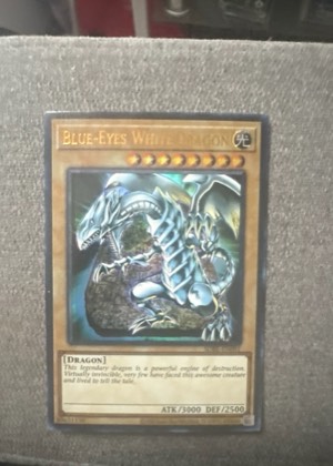 Blue-Eyes White Dragon, graded 8.0