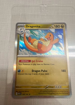 Dragonite, graded 9.0