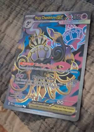 Mega Chandelure ex - 099/084 graded 8