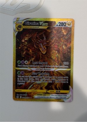 Giratina VSTAR (Secret) graded 8.5