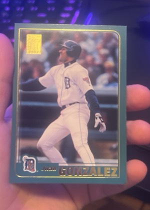 Juan Gonzalez, graded 8.5