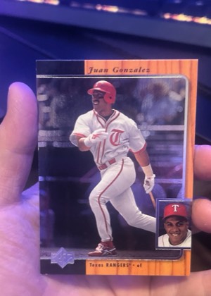 Juan Gonzalez, graded 8.5