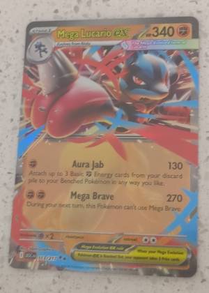 Mega Lucario ex graded 8