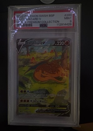 Charizard V - SWSH260 graded 9