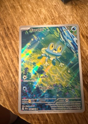 Froakie, graded 8.5