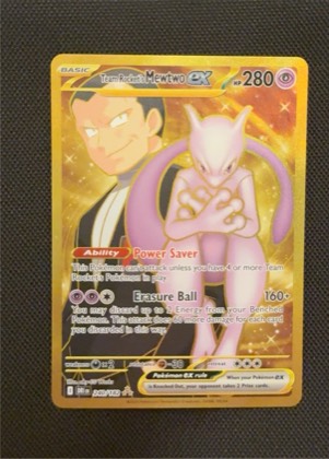 Team Rocket's Mewtwo ex graded 6 & below