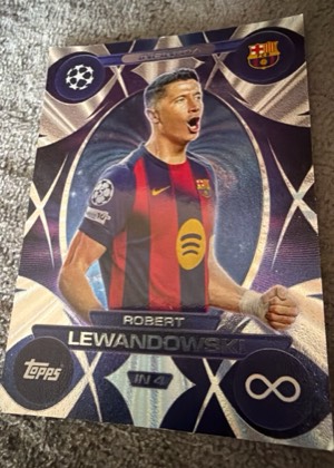 Robert Lewandowski, graded 7.5