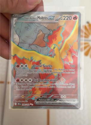 Team Rocket's Moltres ex graded 6 & below