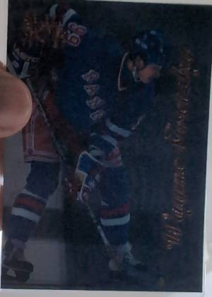 Wayne Gretzky, graded 8.0
