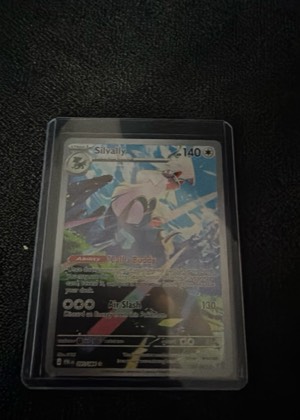 Silvally, graded 7.5