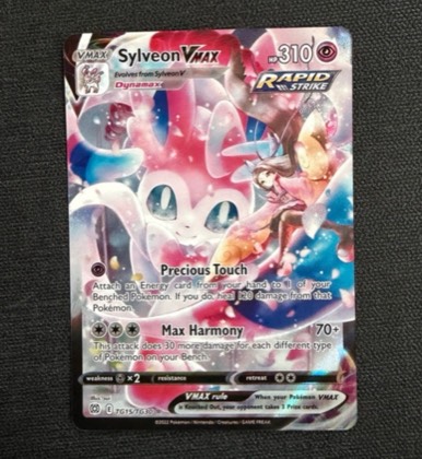 Sylveon VMAX, graded 9.0