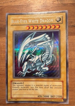 Blue-Eyes White Dragon (Dark Duel Stories), graded 9.0