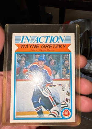 Wayne Gretzky, graded 7.5