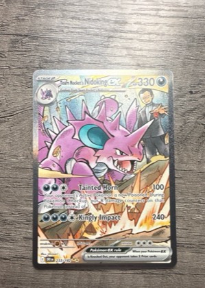 Team Rocket's Nidoking ex - 233/182 graded 9.5
