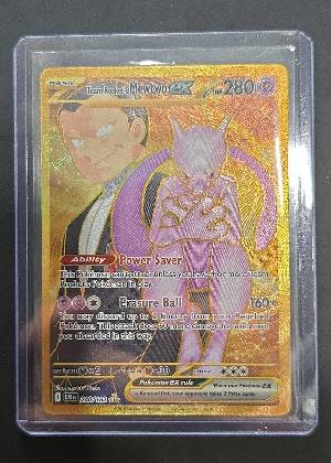 Team Rocket's Mewtwo ex graded 9