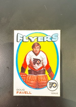 Doug Favell, graded 7.5