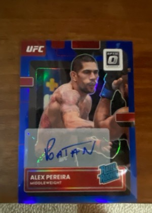 Alex Pereira, graded 7.5