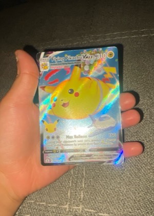 Flying Pikachu VMAX graded 8