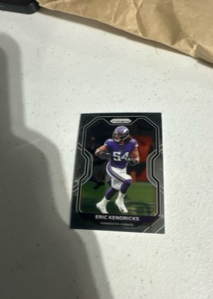 Eric Kendricks, graded 8.0