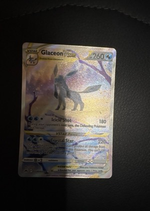 Glaceon VSTAR graded 9