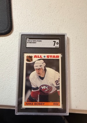 Mike Bossy, graded 7.0