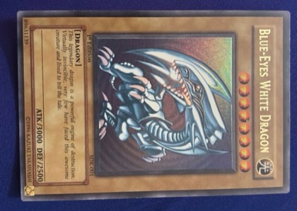 Blue-Eyes White Dragon, graded 7.5