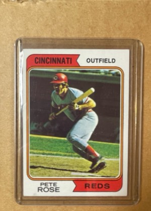 Pete Rose graded 8