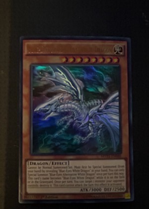 Blue-Eyes Alternative White Dragon, graded 8.5