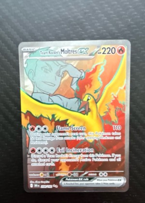Team Rocket's Moltres ex graded 9