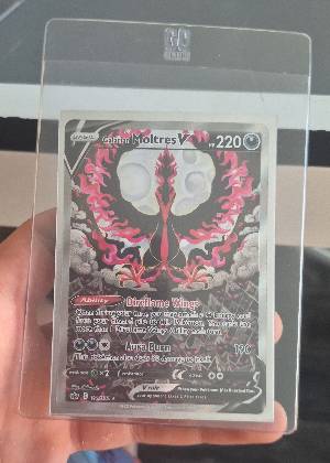 Galarian Moltres V (Alternate Full Art), graded 9.0
