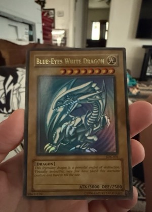 Blue-Eyes White Dragon, graded 7.0