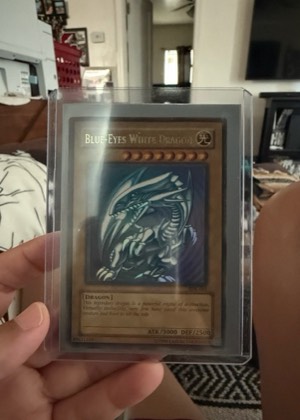 Blue-Eyes White Dragon, graded 7.0