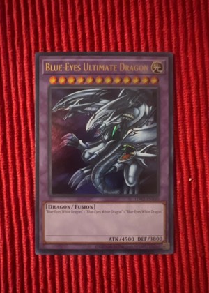 Blue-Eyes Ultimate Dragon, graded 8.5